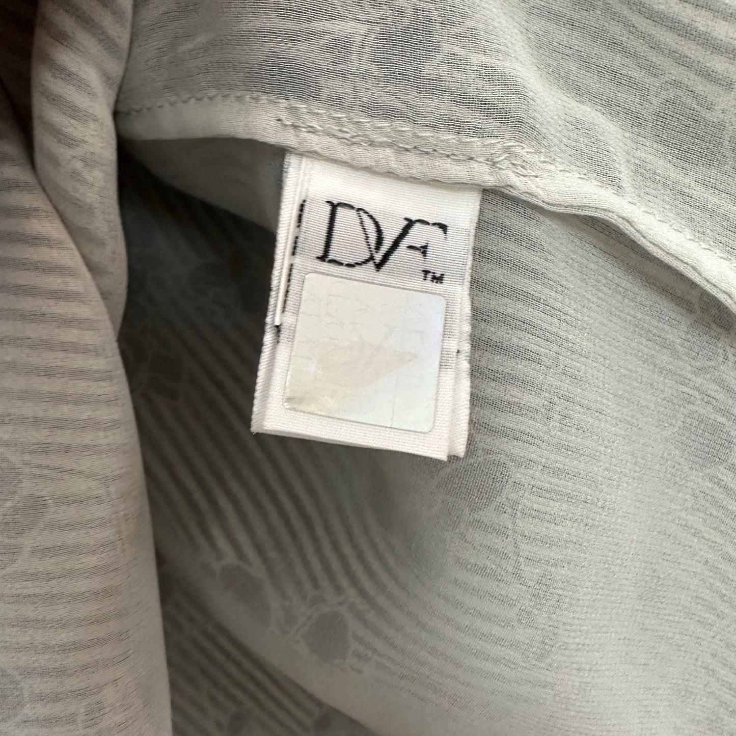 Diane Von Furstenberg Silk Blouse Navy Blue and white Floral Henley 2