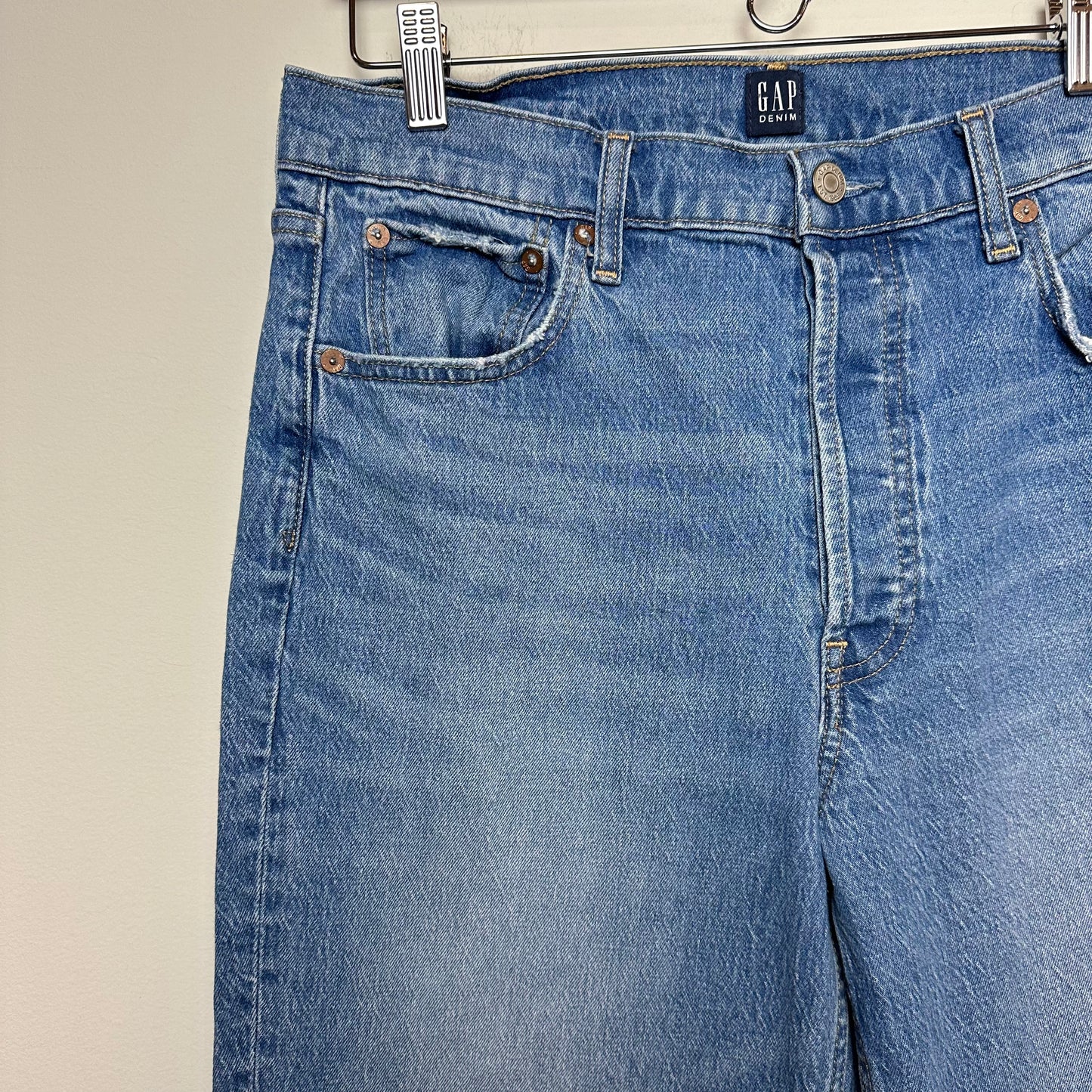 Gap High Rise Cheeky Straight Jeans Denim Medium Wash Indigo 31