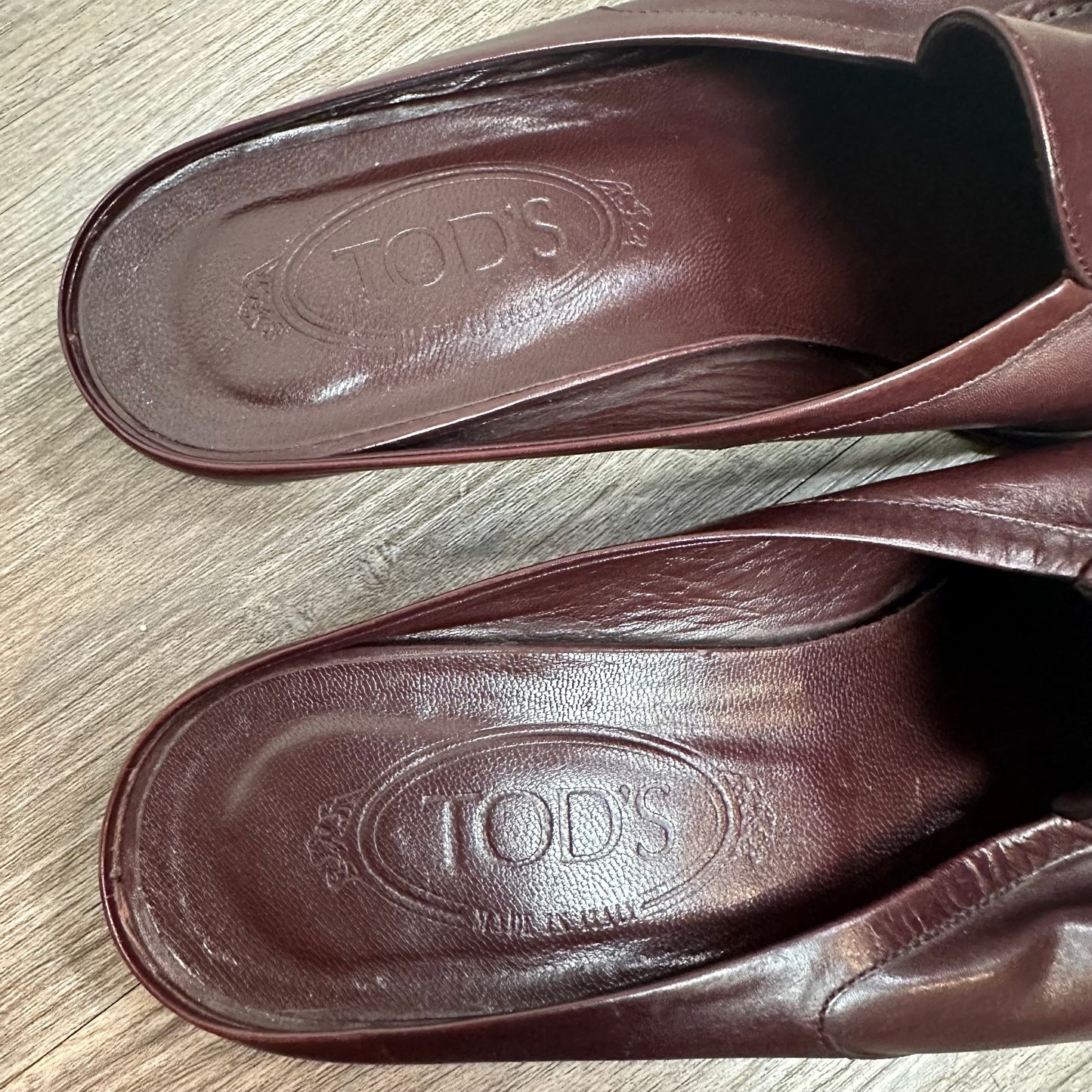 Tod's Loafers Burgundy Red Leather Slip On Tassel Low Heel Stitched Backless Mules 10