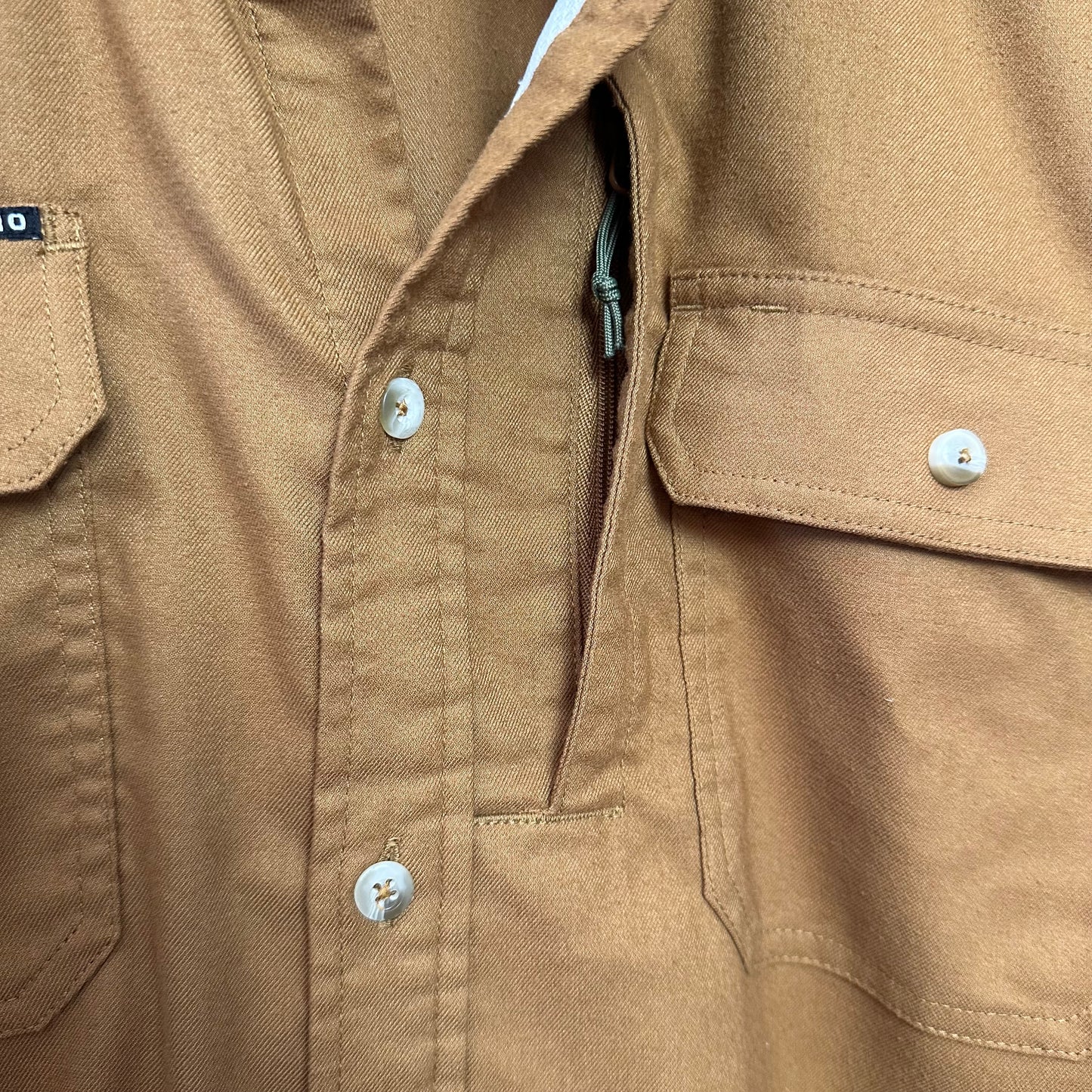 Poncho Palo Duro Flannel Shirt Button Up Collared Magnetic Pockets Large