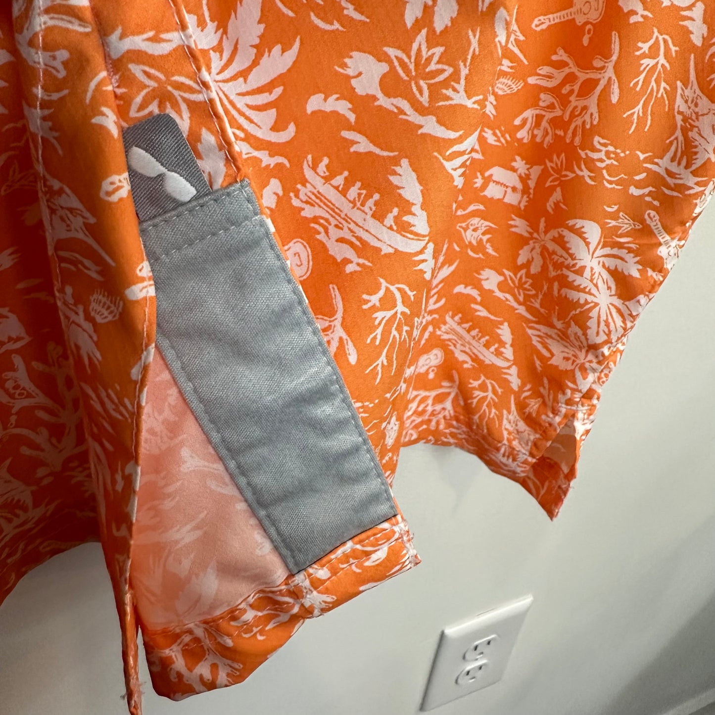 Columbia PFG Sper Slack Tide Camp Shirt Orange Tropical Print Omni - Shade XL