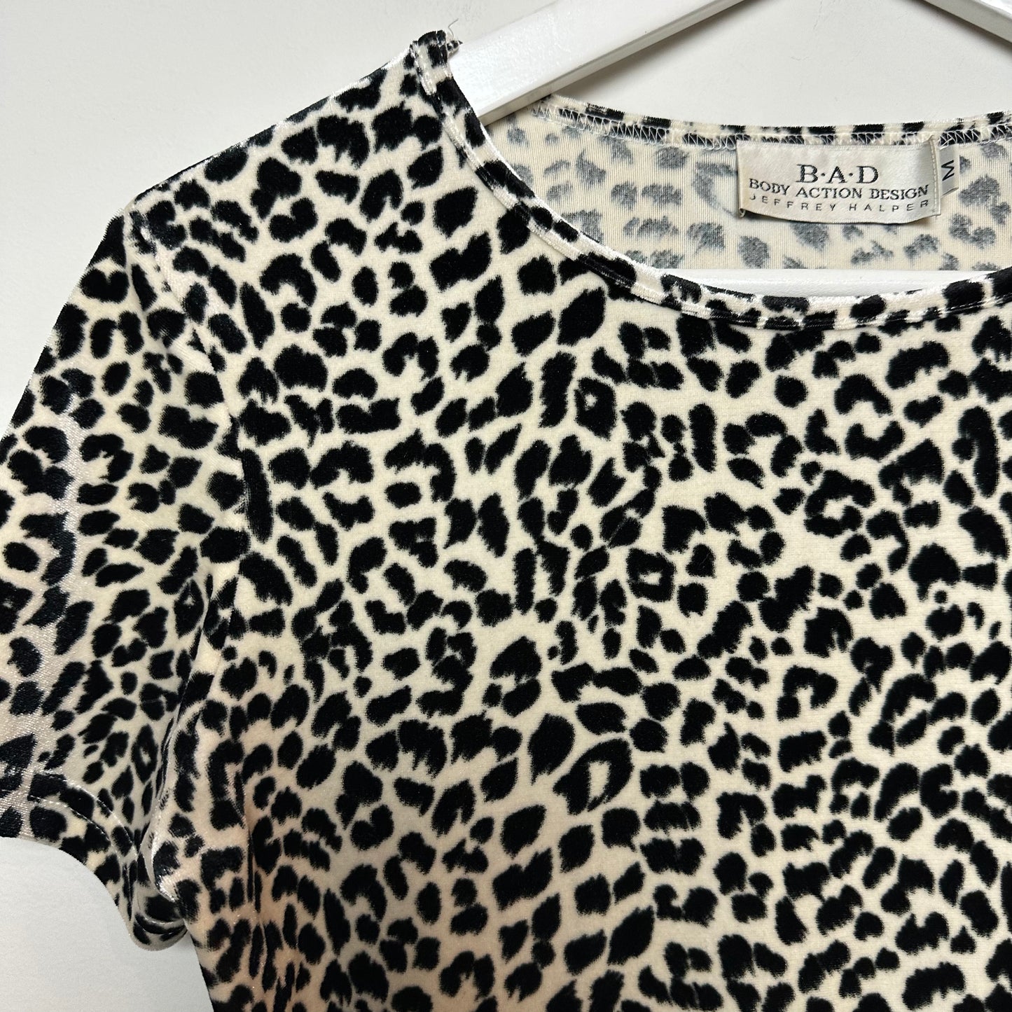 Vintage 90s Y2K Body Action Design Velvet Baby Tee Black and White Leopard Print Short Sleeve Medium