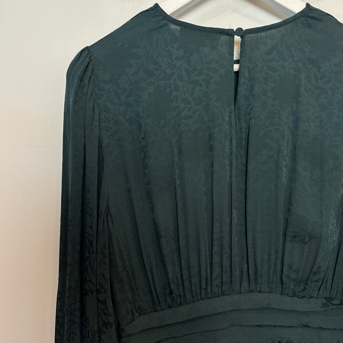 & Other Stories Gathered Floral Jacquard Dress Mini Long Sleeve Dark Green 4