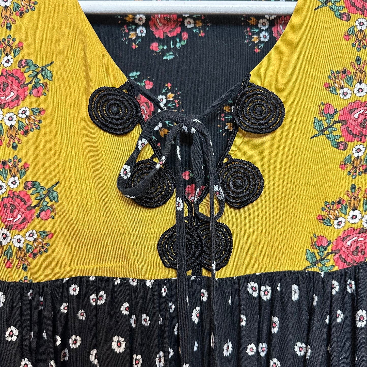 Farm Rio Intarsia Top Long Sleeve Blouse Floral Yellow Black Peasant Boho Small