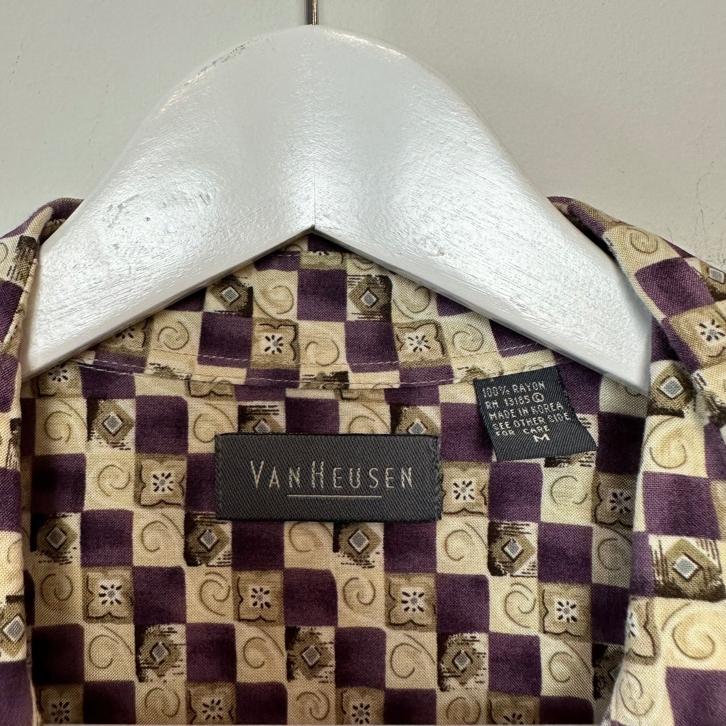 Retro Style Van Heusen Checkered Print Short Sleeve Button Down Collared Shirt Rayon Medium