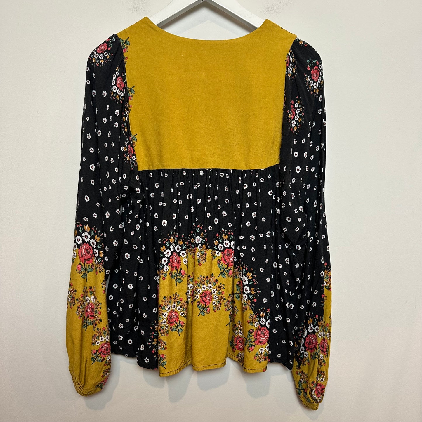Farm Rio Intarsia Top Long Sleeve Blouse Floral Yellow Black Peasant Boho Small