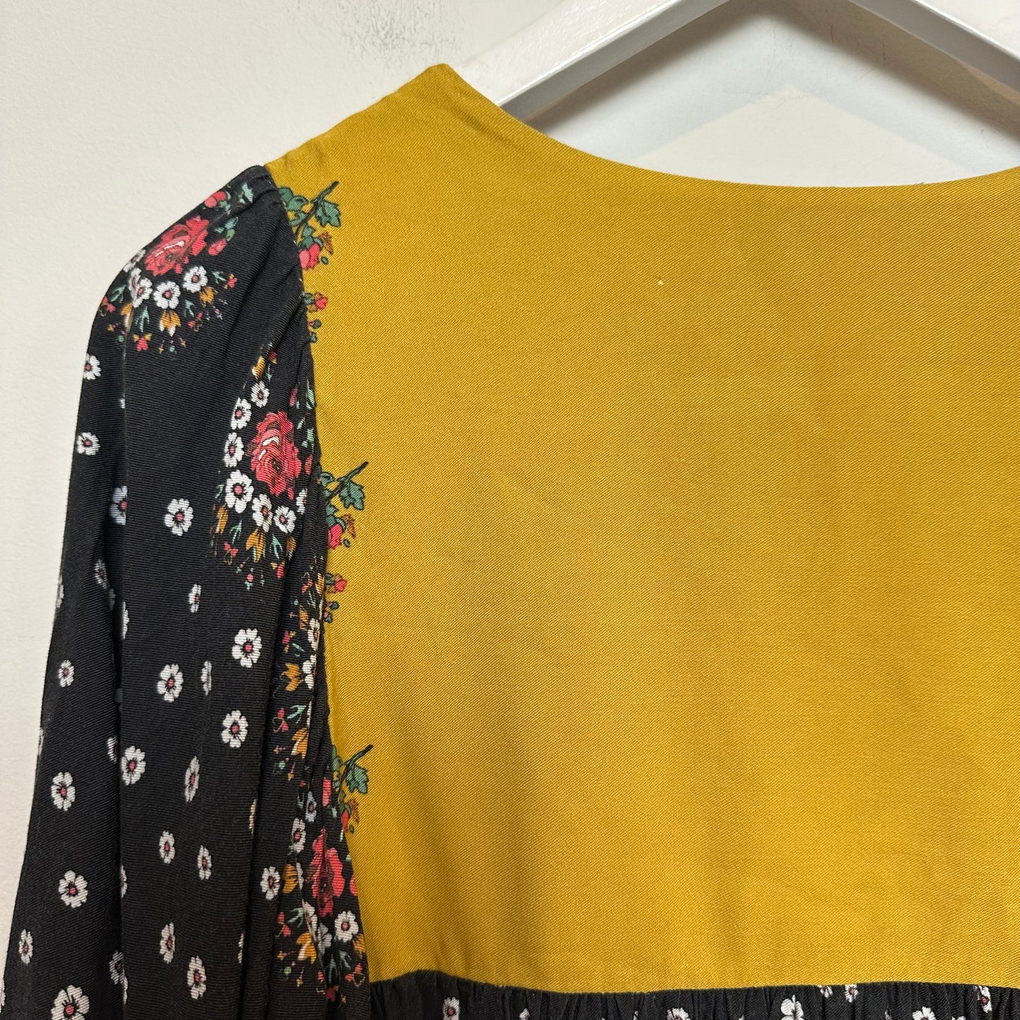 Farm Rio Intarsia Top Long Sleeve Blouse Floral Yellow Black Peasant Boho Small