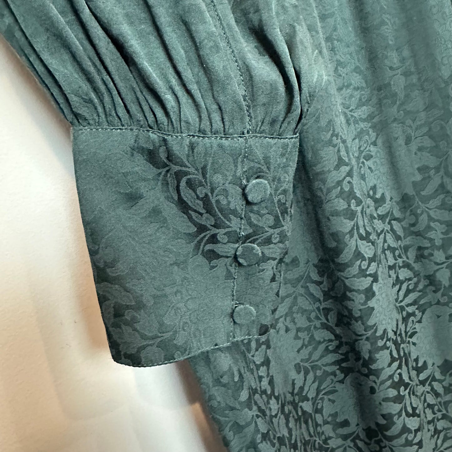 & Other Stories Gathered Floral Jacquard Dress Mini Long Sleeve Dark Green 4