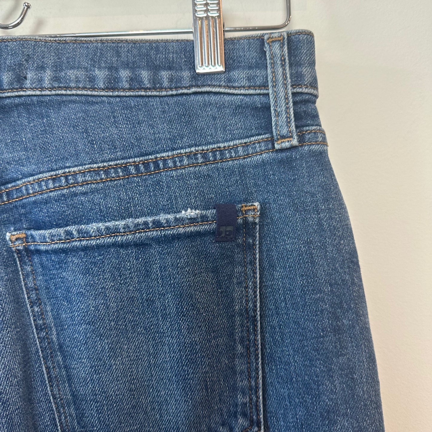 Joe's Jeans The Luna High Rise Cigarette Ankle Jeans Rahma Distressed Raw Hem 29