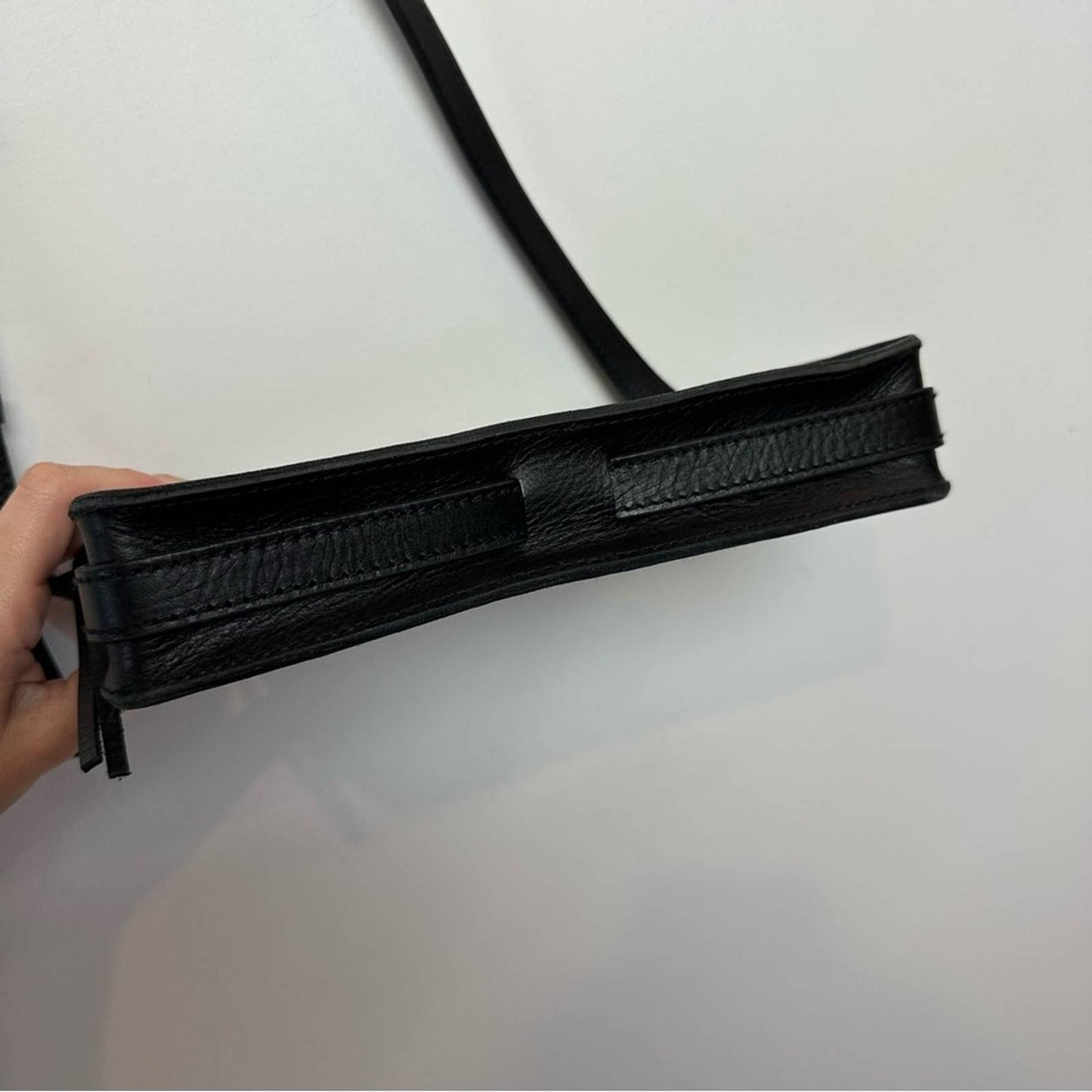 Madewell Black Leather Crossbody Bag Half Moon Purse Satchel