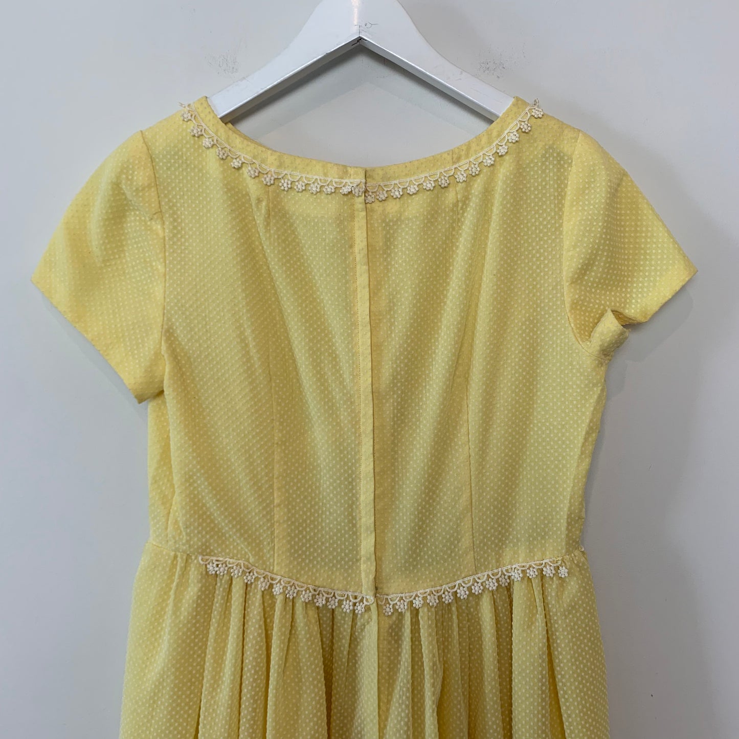 Vintage 70s Yellow Juliet Dress Gown Short Sleeve Daisy Flower Embroidery
