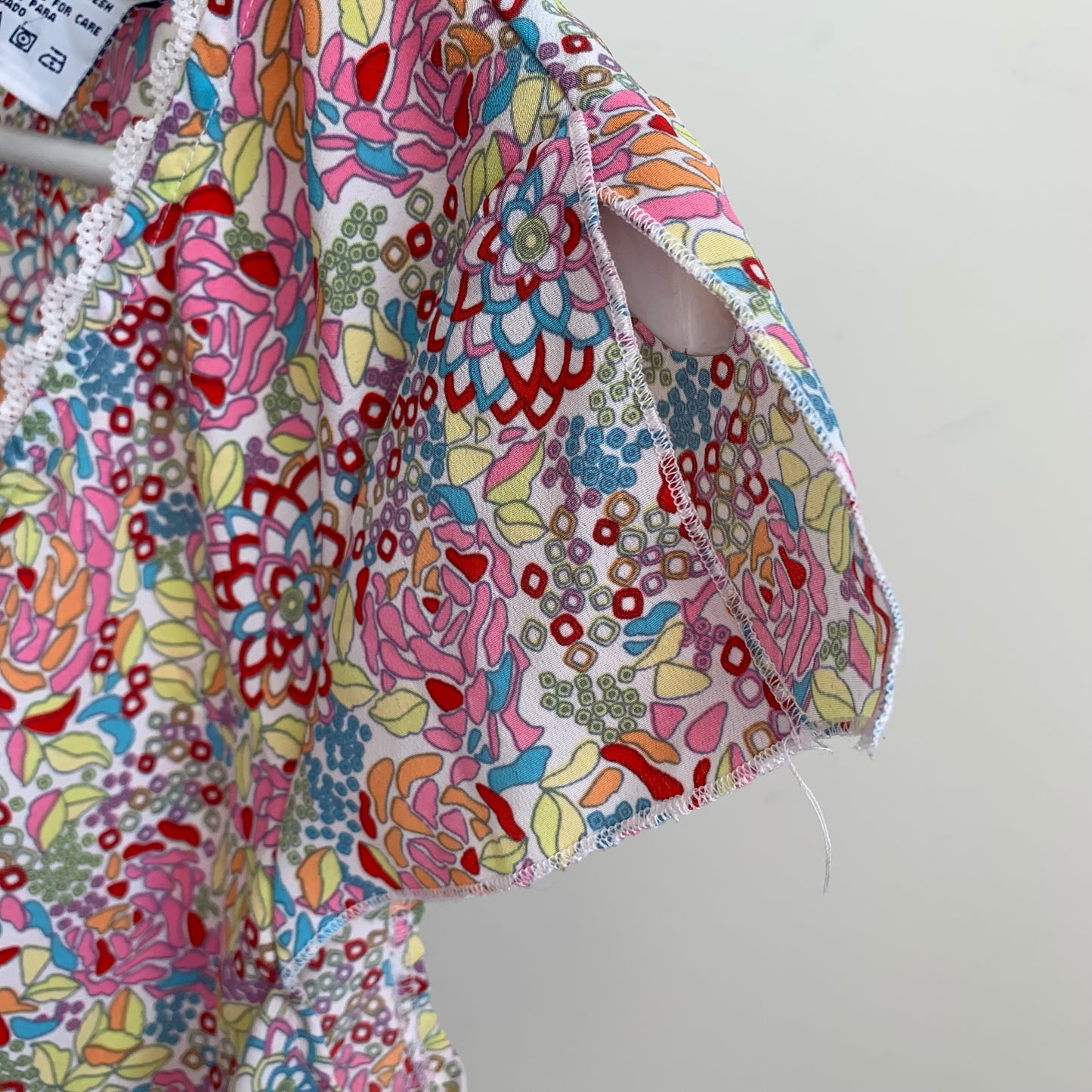 Carolina Blues Y2K Style Blouse Colorful Floral Print Psychedelic Cap Sleeve