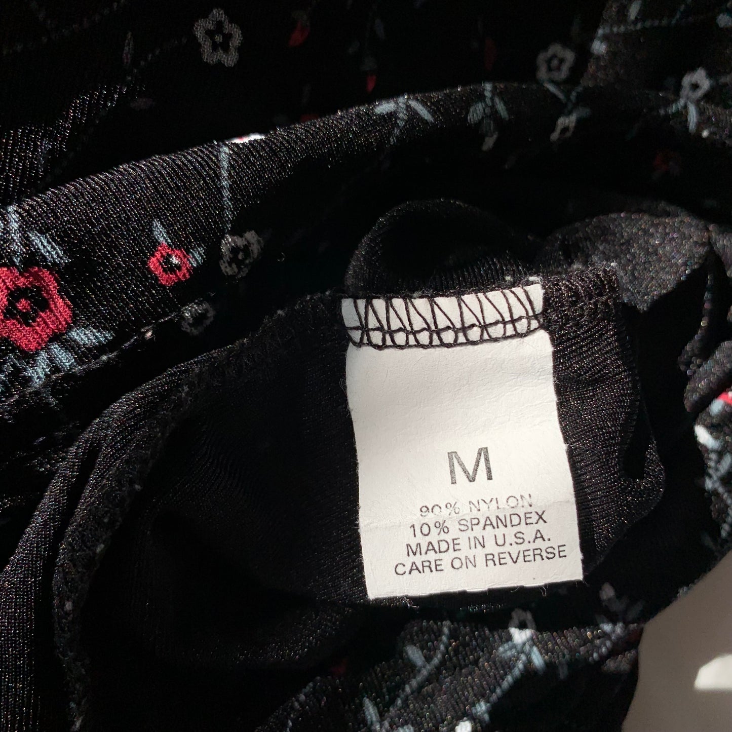 90s Y2K Briggs Floral Cropped Top Stretch Size Medium Black and Pink