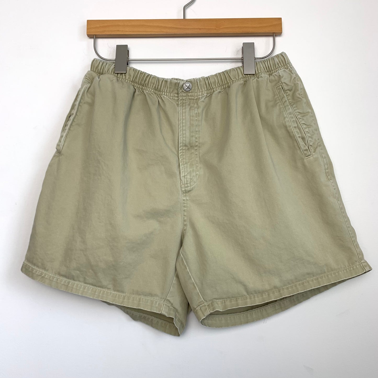 90s Nautica Khaki Drawstring Shorts Medium