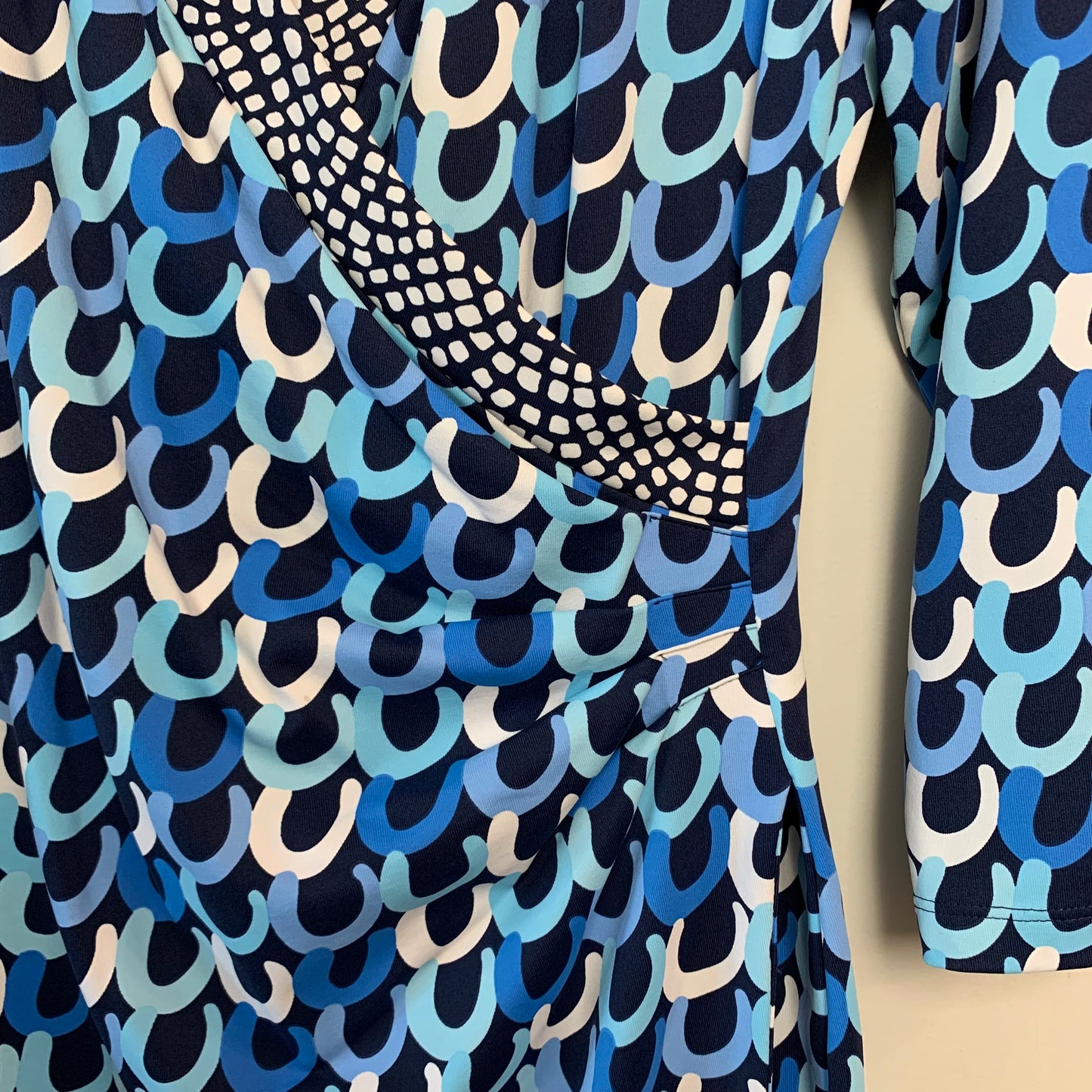 J. McLaughlin Catalina Cloth Blythe Faux Wrap Dress Midi with 3/4 Length Sleeves Blue Print Small