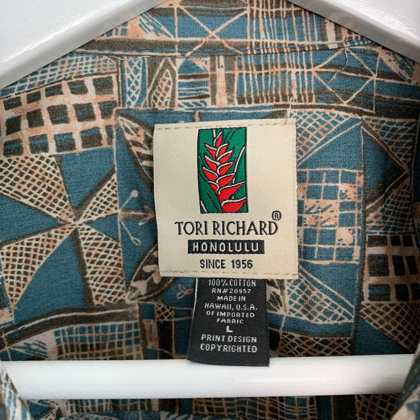 Vintage Tori Richard Short Sleeve Button Down Collared Shirt Patterned Large Cotton Hawaiian