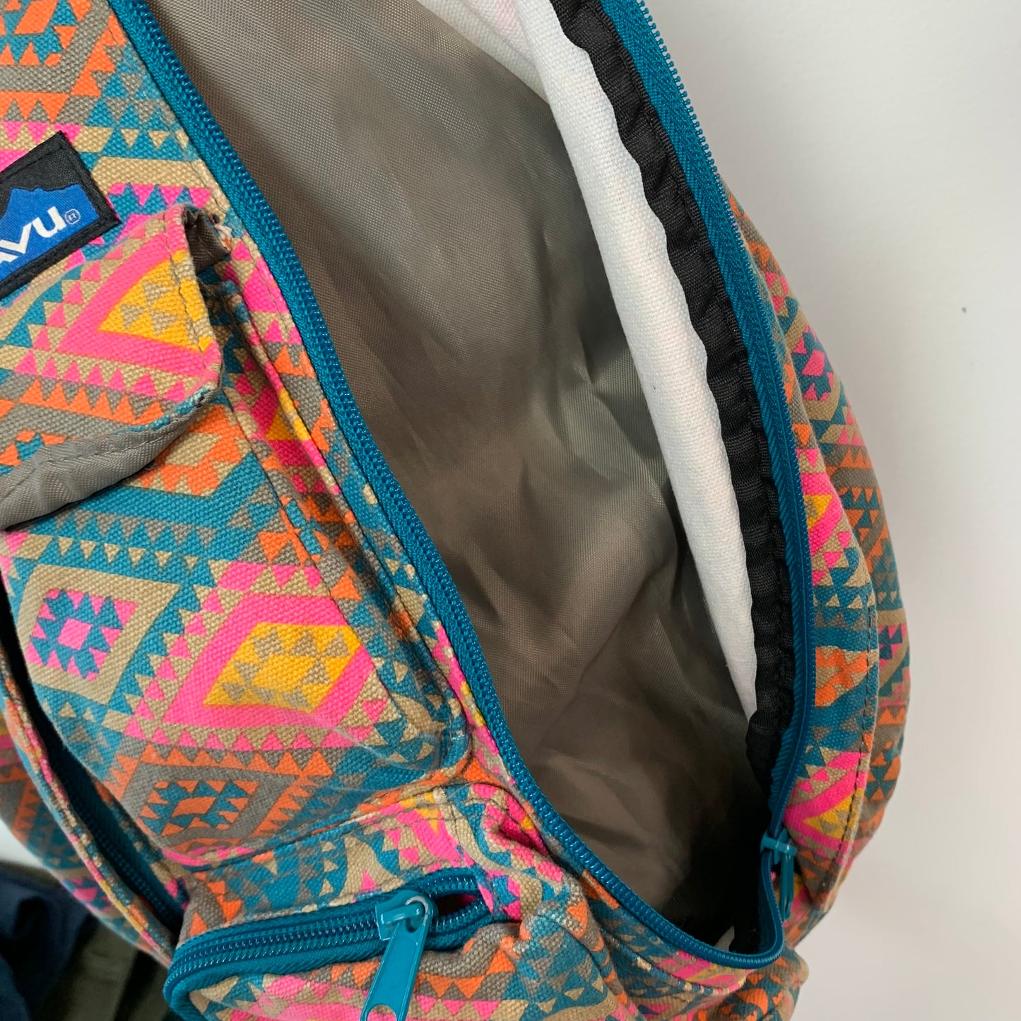 Kavu Rope Sling Bag Rhombus Rug Aztec Multicolor Satchel