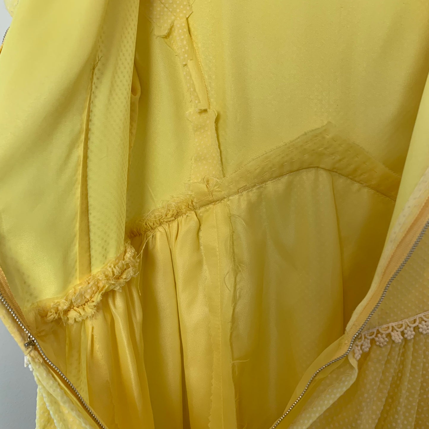 Vintage 70s Yellow Juliet Dress Gown Short Sleeve Daisy Flower Embroidery