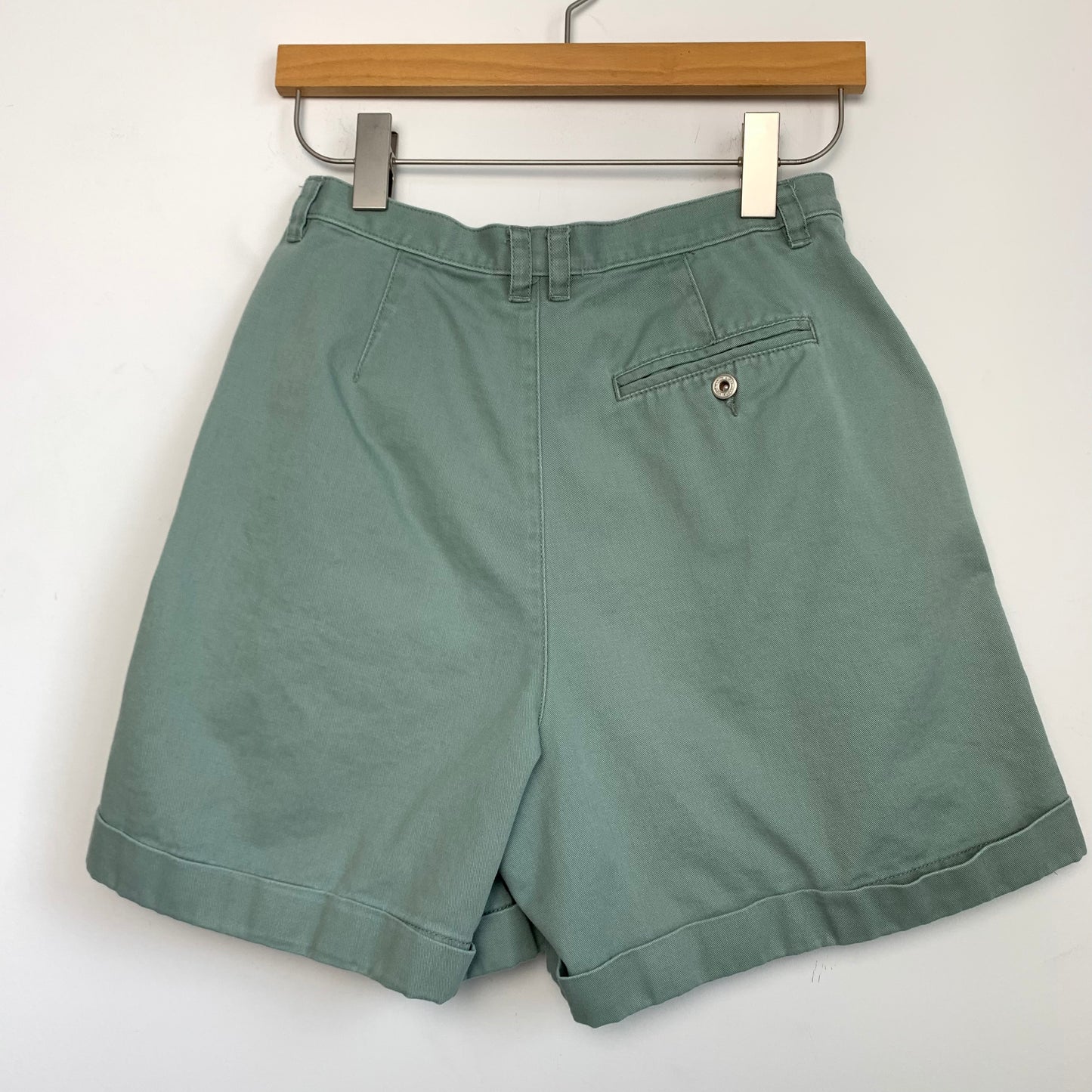 90s Liz Claiborne Green High Rise Trouser Shorts Pleated Front Cotton 26”