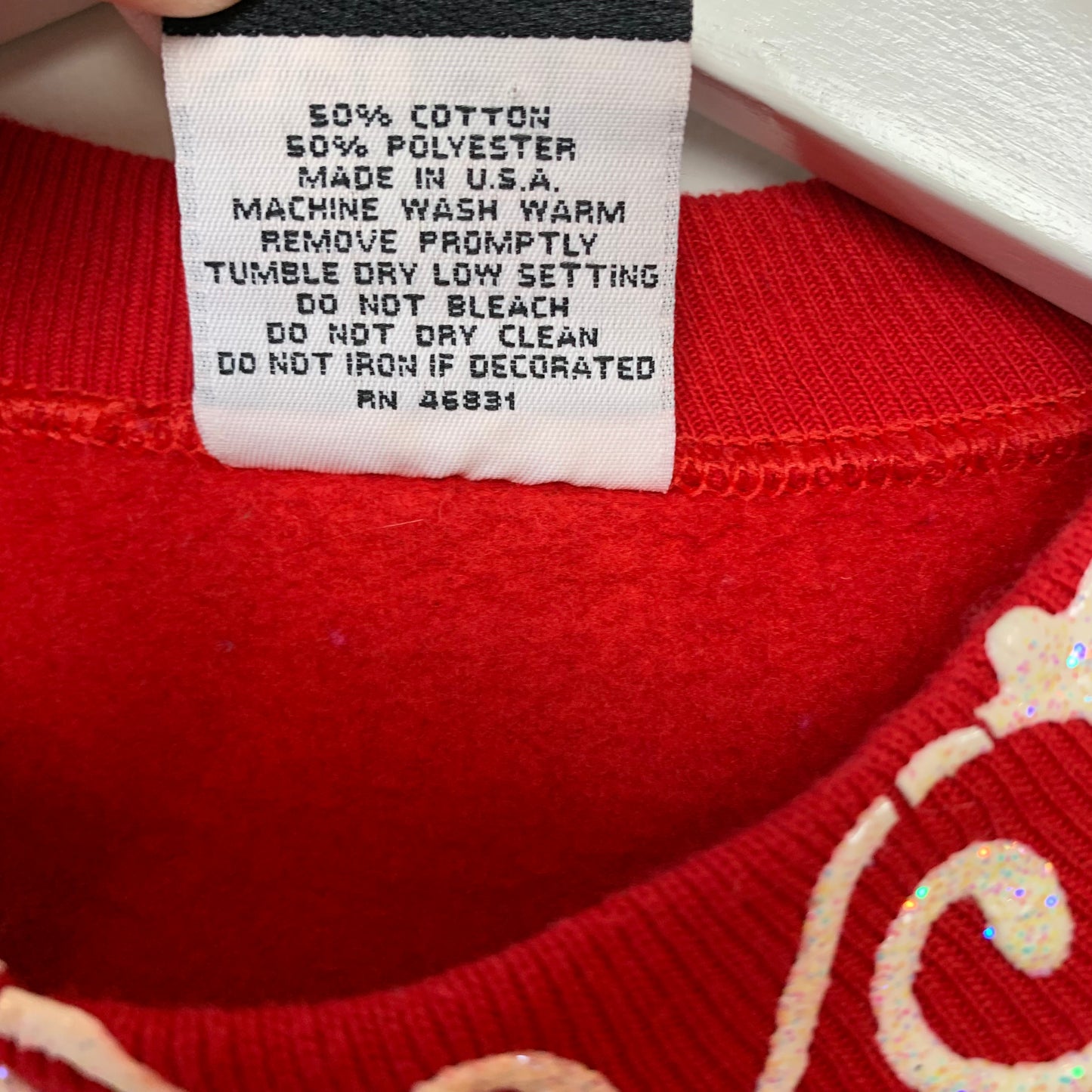 Vintage 90s Signal Sports Cat and Snowman Red Puff Paint Winter Sweatshirt Medium