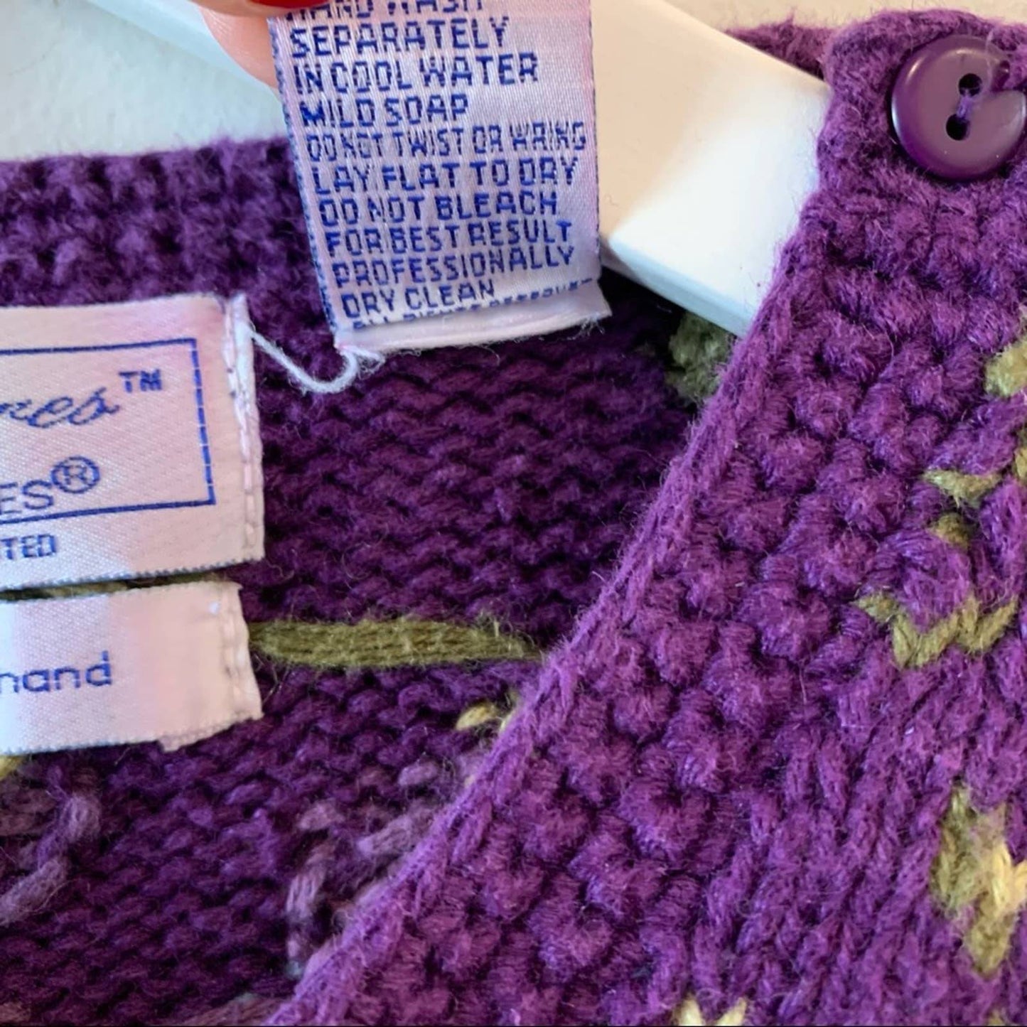 80s Signatures by Northern Isles Hand Knit Chunky Grandma Sweater Bows