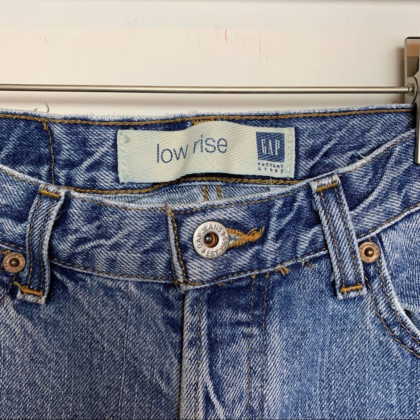 90s Gap Button Fly Mom Jeans Straight Leg 28 Inch Waist