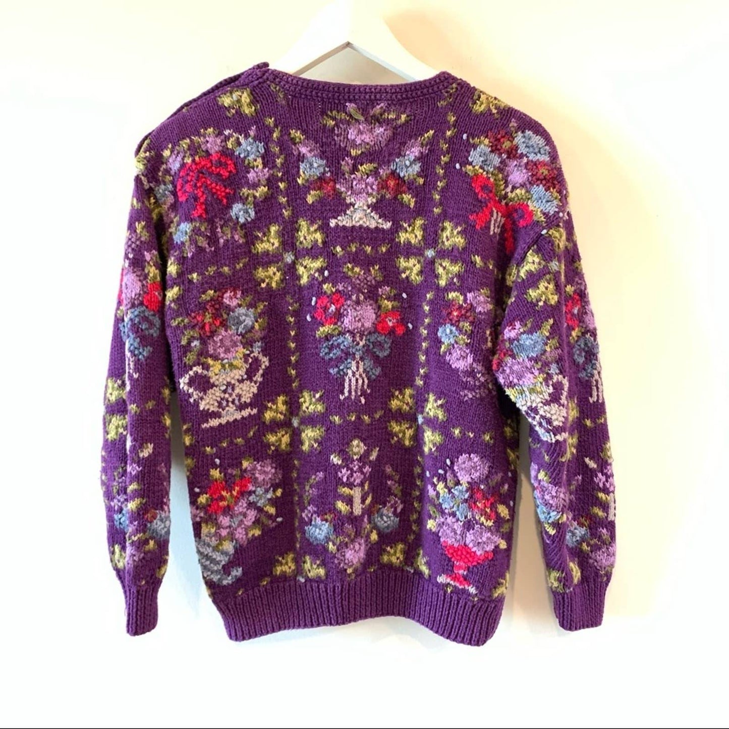 80s Signatures by Northern Isles Hand Knit Chunky Grandma Sweater Bows