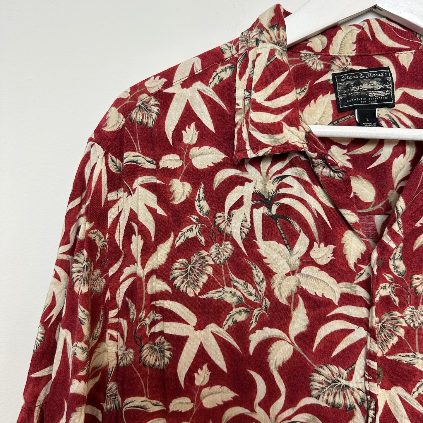 Steve and Barry's Tropical Print Hawaiian Floral Short Sleeve Button Down Shirt Large