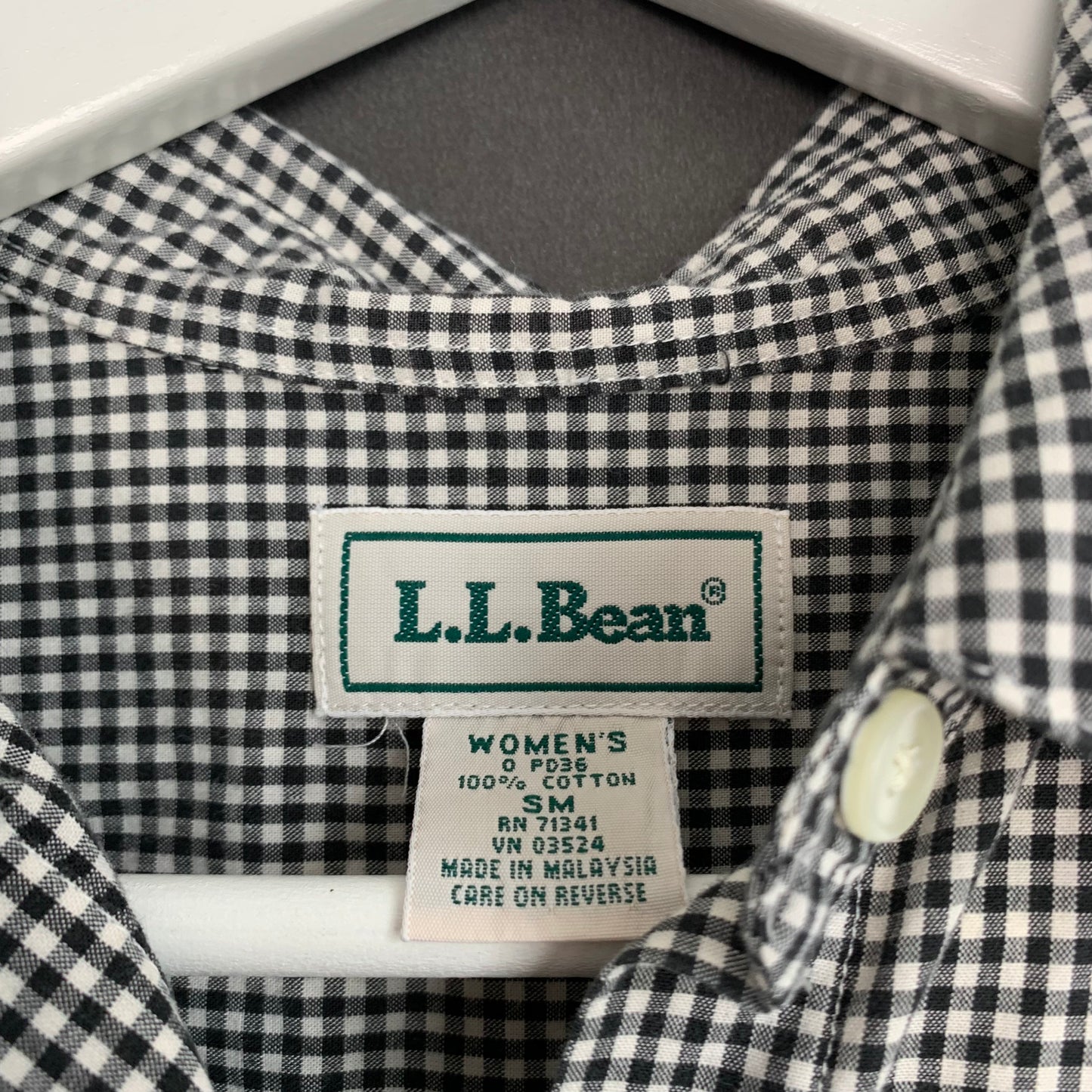 Vintage 90s L.L. Bean Black and White Gingham Sleeveless Button Down Collared Shirt Cotton Small