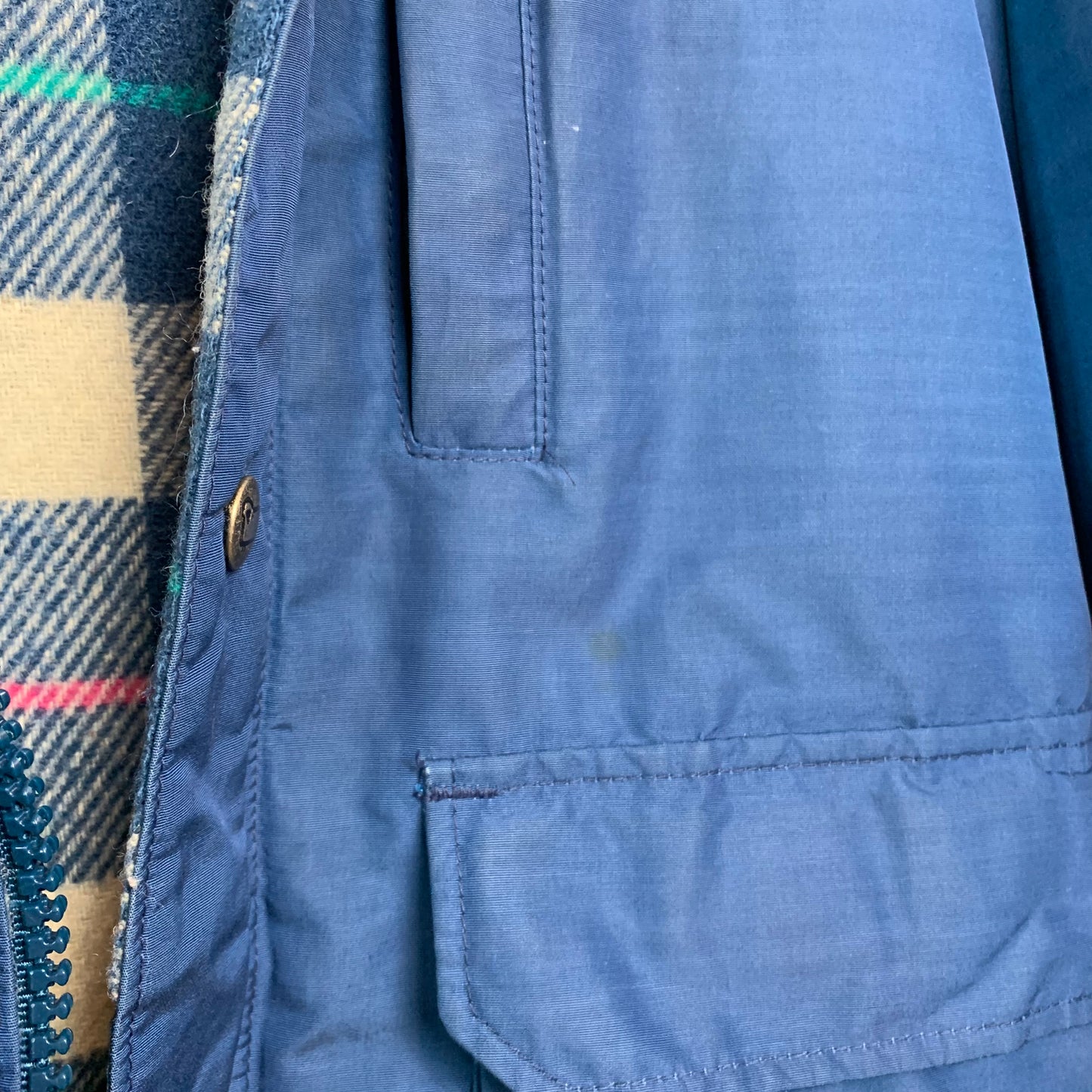 Vintage 70s 80s Woolrich Woman Blue Jacket Hooded Field Chore Parka Plaid Wool Medium